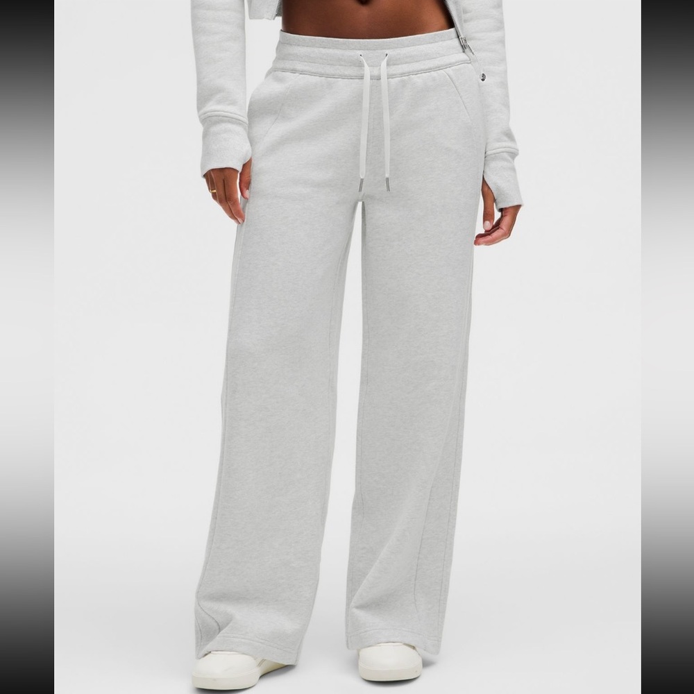 LULULEMON Scuba Mid Rise Wide Leg Sweat Pants